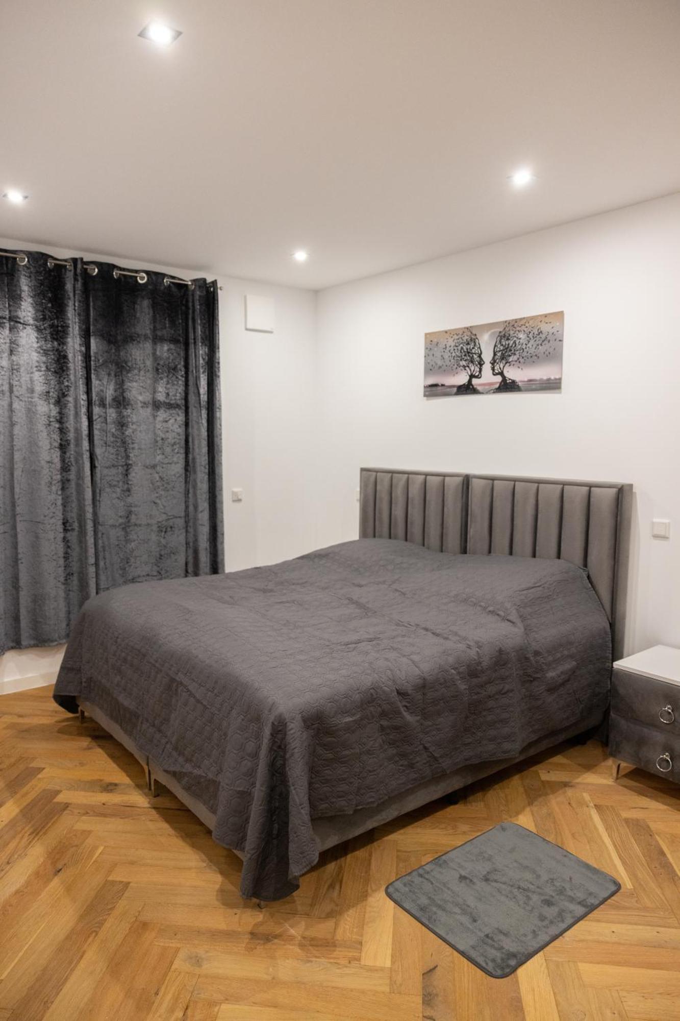 Neubau Apartment Mit Kamin Und Terrasse In Premium Lage Parkplatz Inklusive Билефельд Экстерьер фото